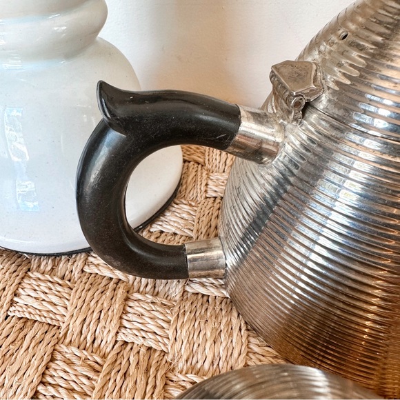 VTG Silver-Plated Torre & Tagus Beehive Tea Set 3-Piece with Bakelite Handles - Picture 3 of 5